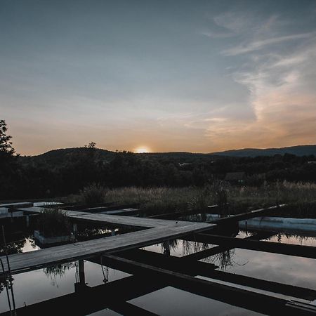 My Lake Glamping Dalnic Экстерьер фото